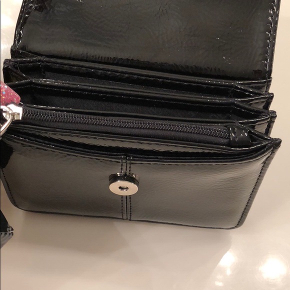 NWT Black Steve Madden Wallet with key chain - Picture 5 of 8